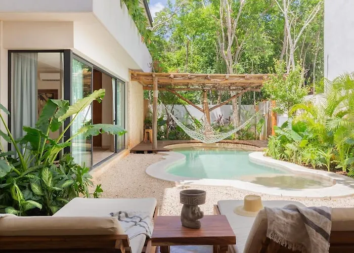 La Privada Villa, Aldea Zama, *