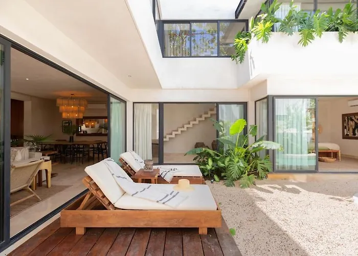 Villa La Privada Villa, Aldea Zama,